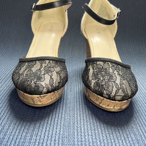 Apt. 9 Black Lace Closed Toe Platform Espadrille Wedge Sandals | EUC Size 8.5 - Picture 3 of 14